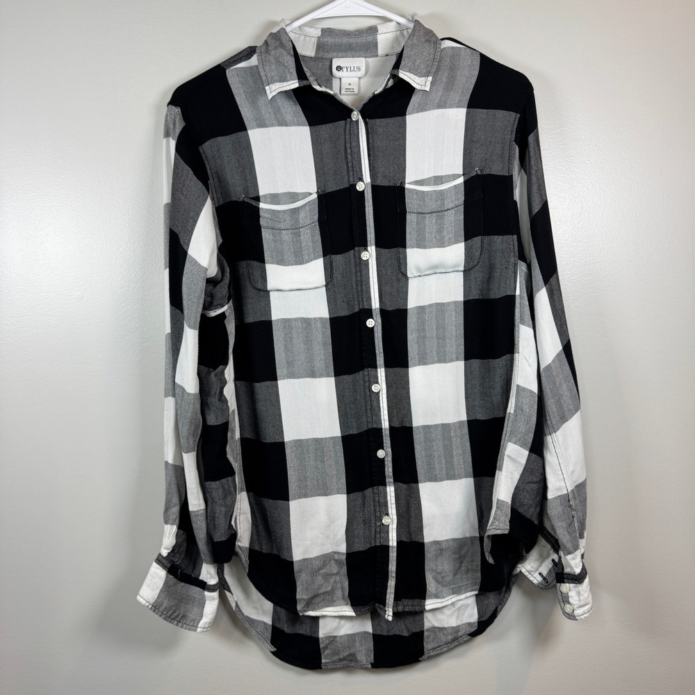Stylus Button Down Shirt Womens M Black White Buffalo Plaid Rayon